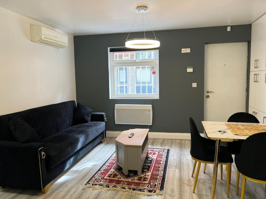 Golders - Modern One Bed Casa de férias